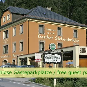 Stefansbruecke 3* Mutters