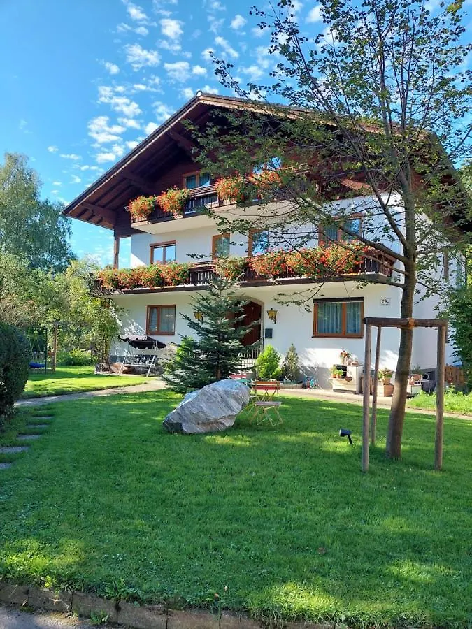 Fruehstueckspension Helmhof Salzburg